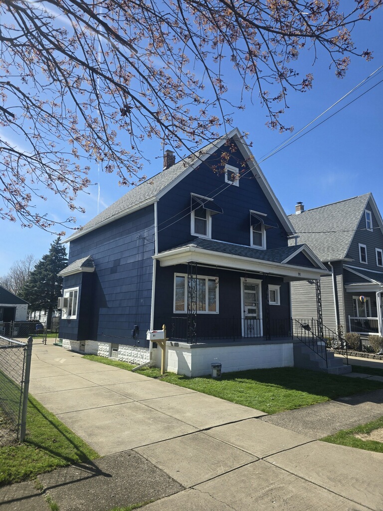 Badaszewski - After - Paint of WNY Painting your Buffalo exterior home with Paint of WNY>